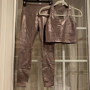 Beyond Yoga Embossed Croc Matching Set (Tank and Leggings)